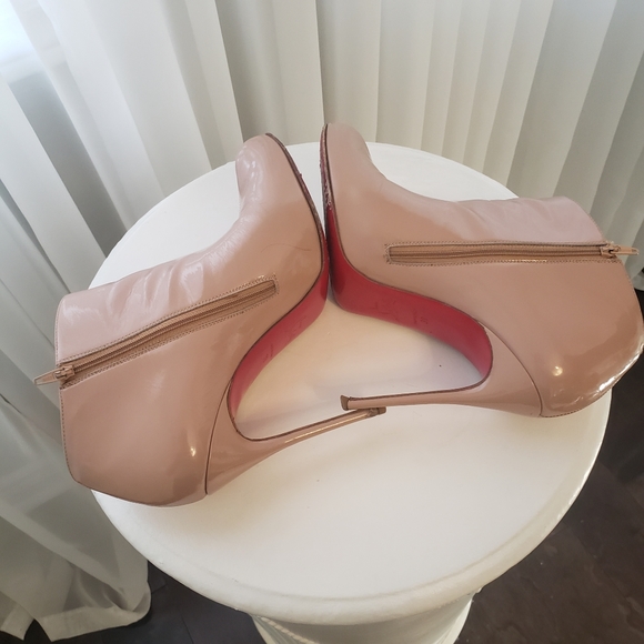 Authentic Christian Louboutin Lisse booties in blush sz 39 - Picture 9 of 11